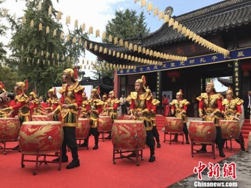 点击进入下一页