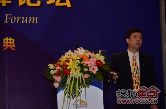 胡志刚 副会长 中国房地产研究会，房地产法规政策委员会主任委员